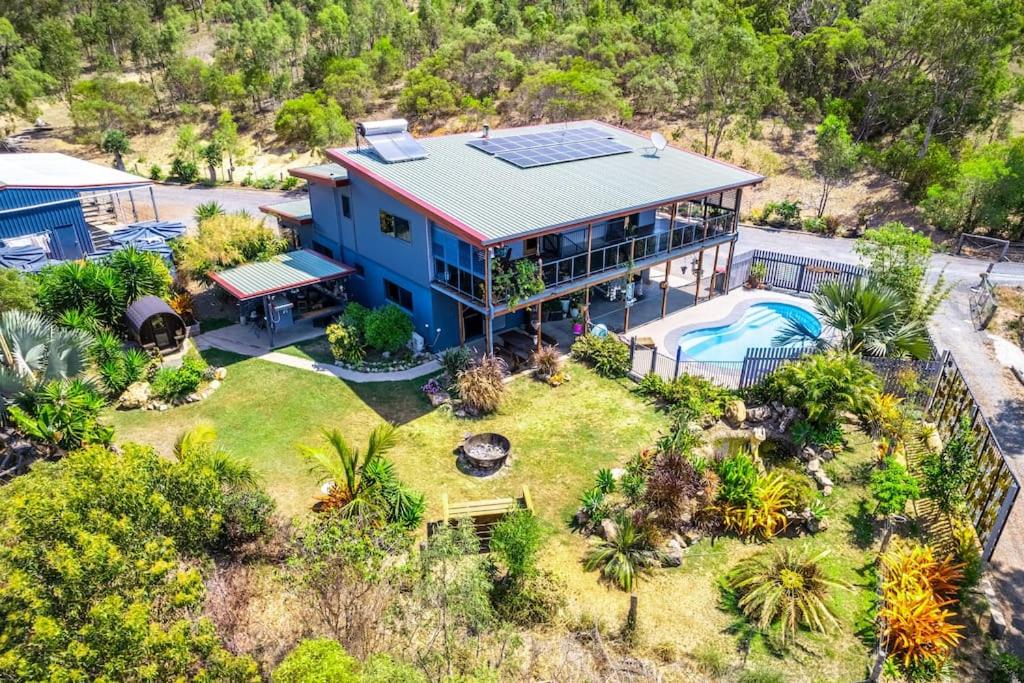 Yeppoon · Farm, stables, 22 acres, pool, Firepit, Farnborough (precios