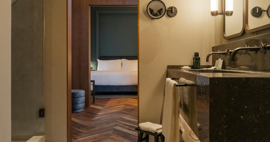 Mercer Plaza Sevilla 5 GL - 5