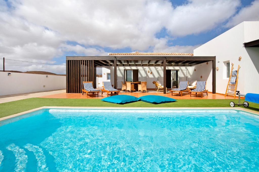 Πισίνα στο ή κοντά στο Mayantigo