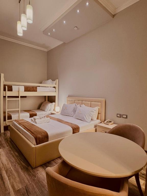 Fotografija u galeriji objekta Prince of Lake Hotel u gradu Skadar