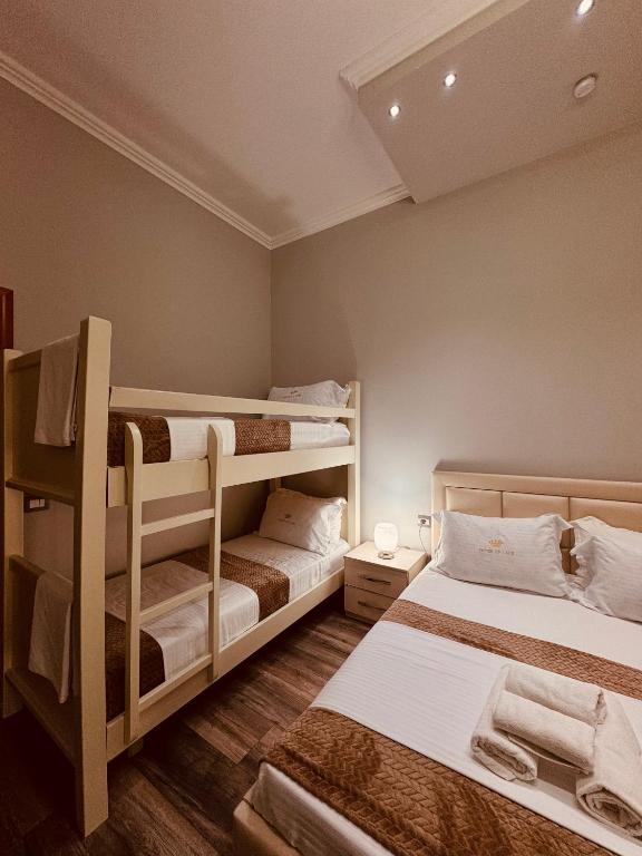 Fotografija u galeriji objekta Prince of Lake Hotel u gradu Skadar