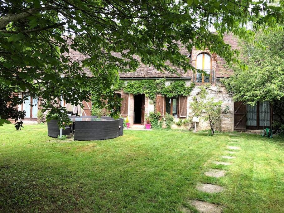 Gallery image of Maison familiale à la campagne in Dollot