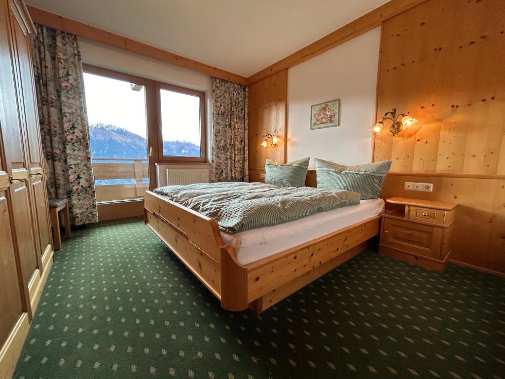 Una cama o camas en una habitaci&oacute;n de Meilerhof