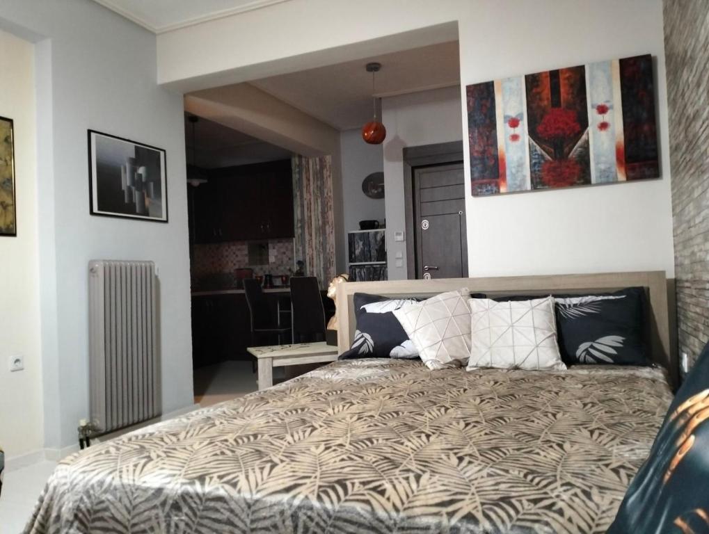 Łóżko lub łóżka w pokoju w obiekcie Velvet story