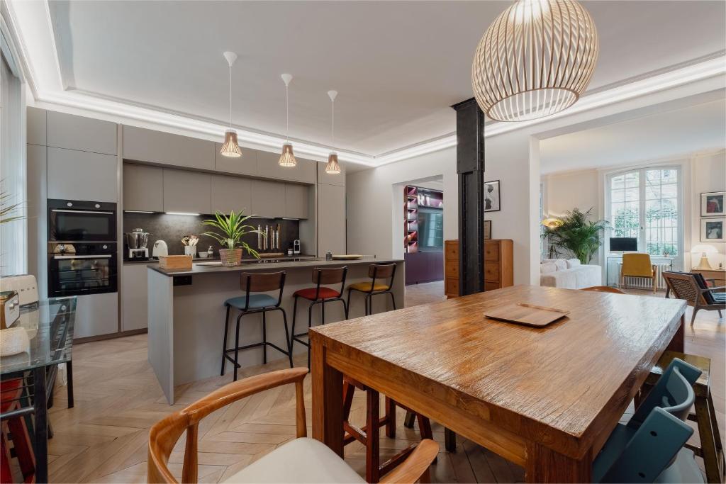 Photo de la galerie de l'établissement Veeve - Grace and Grandeur, à Paris