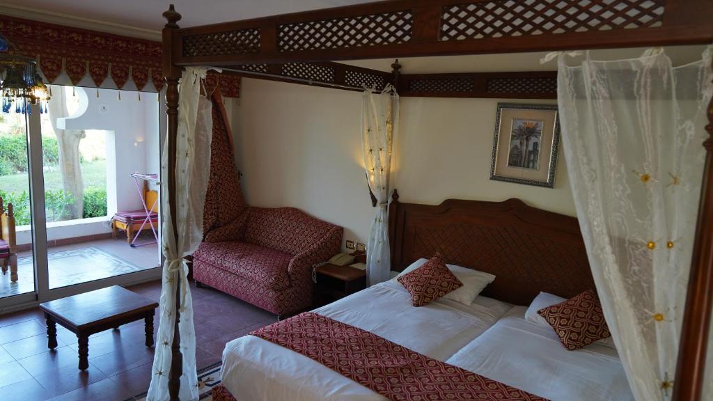 Postel nebo postele na pokoji v ubytování Private Coral Suite & kitchen in Sharm-el-Sheikh