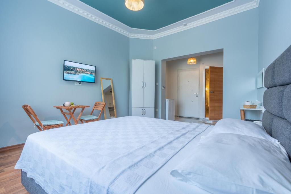 Ένα ή περισσότερα κρεβάτια σε δωμάτιο στο Antalya B&B Hotel