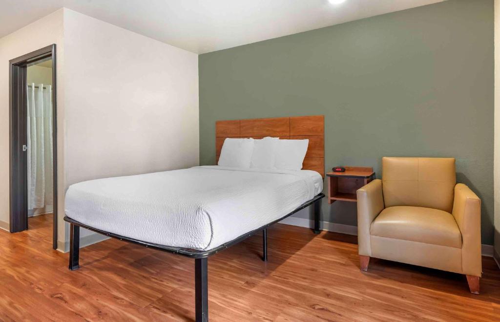 Extended Stay America Select Suites - Lake Worth - Studio Della Regina