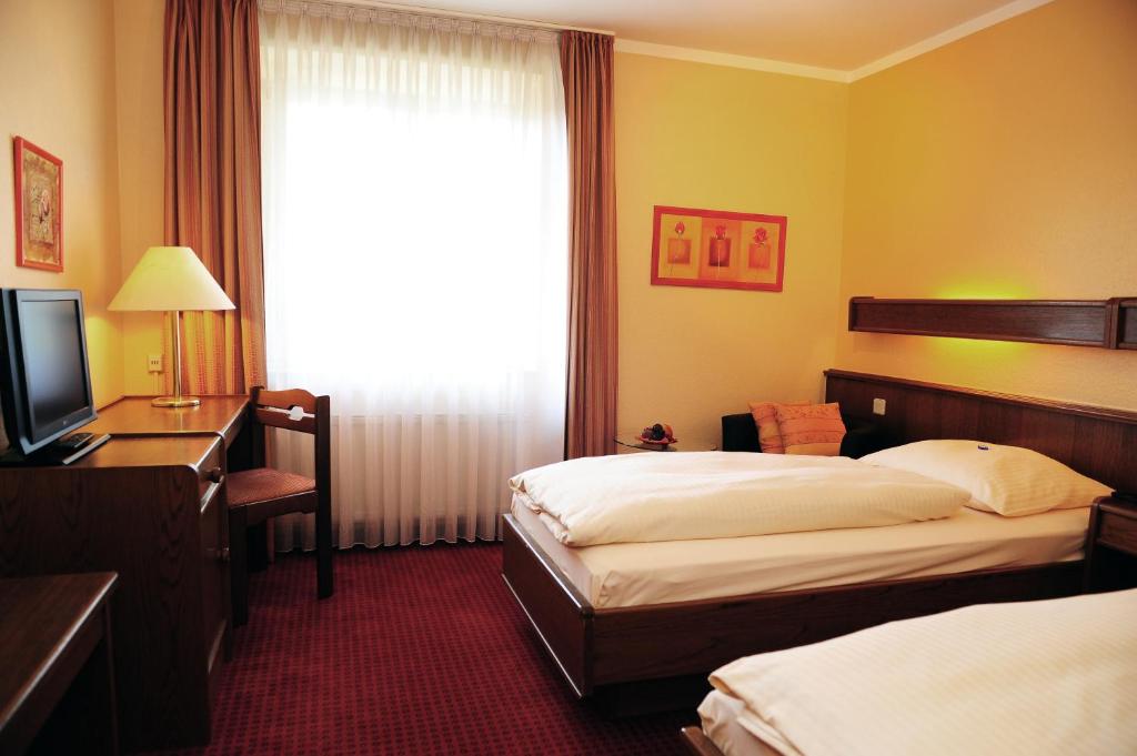 Hotel Pontivy - Double Or Twin Room