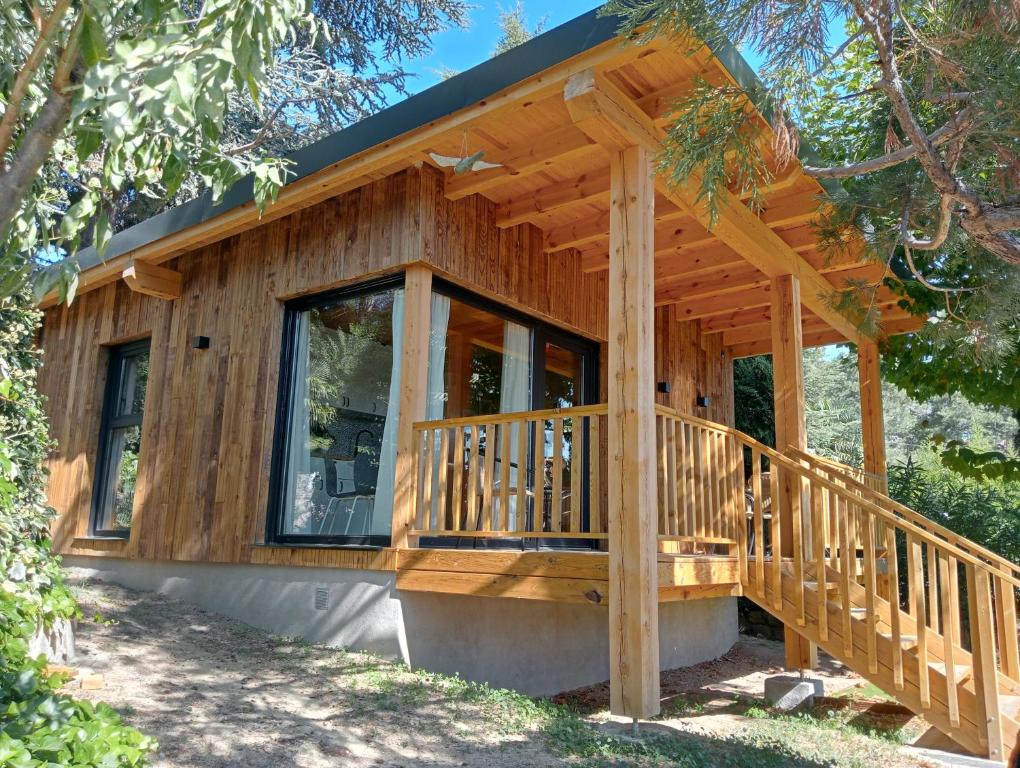 Budova, kde se the country house nachází