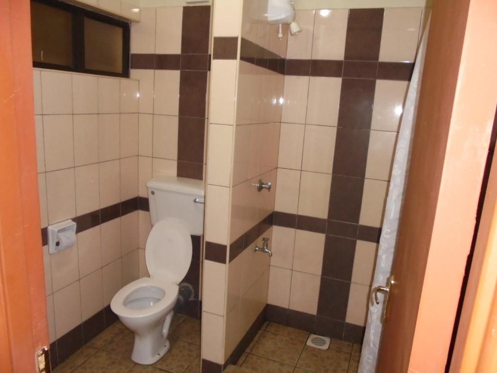 Koupelna v ubytování Nairobi Transit Hotel
