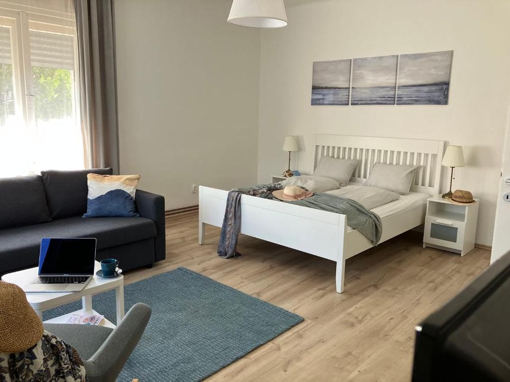 Posezení v ubytování Tündér Villa