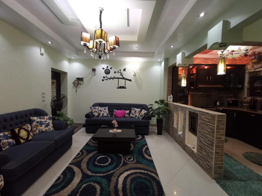 2 bedroom, 4 beds, apartment in El sheikh Zayed Cairo Egypt, Sheikh