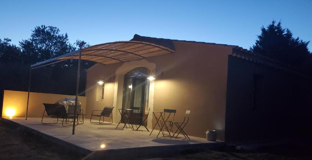 Patio nebo venkovní prostory v ubytování Rêve en Lubéron