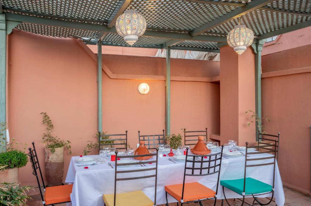 Restaurace v ubytování Riad Dar Azal