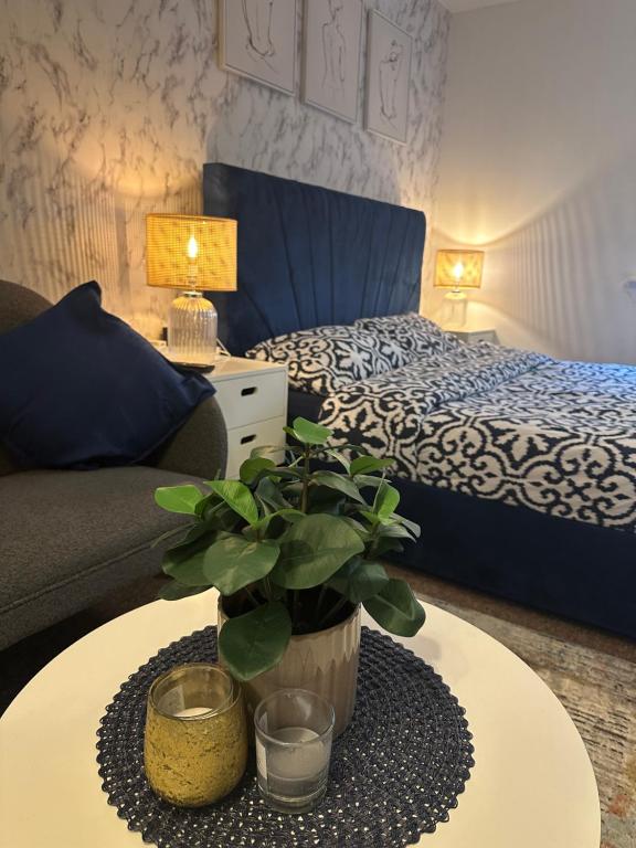 Säng eller sängar i ett rum på Luxury 2 bedroom apartment!