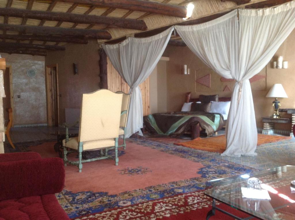 Posezení v ubytování Hotel Taddart
