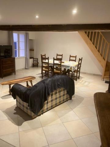 Χώρος καθιστικού στο Jade