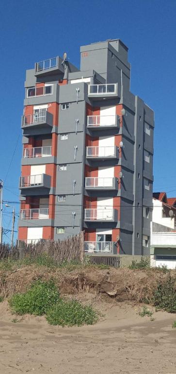 Santa Teresita frente al Mar