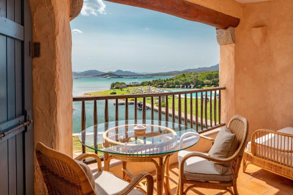 Premium King Room with Terrace and Sea View