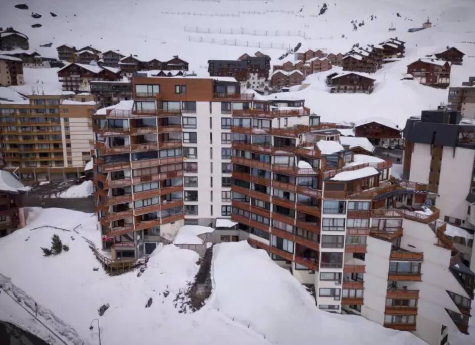 L'établissement Summit's Globalski Les 3 Vallées en hiver