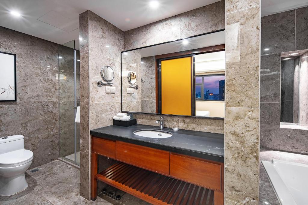 Wan Yue Grand Skylight Hotel - Camera Familiare Superiore