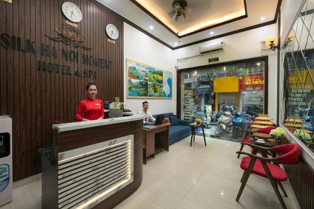 Vstupní hala nebo recepce v ubytování Silk Hanoi Moment Hotel & Spa - Hanoi Old Quarter
