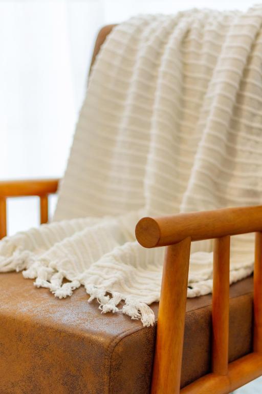 In the heart of it all: 2 bed CBD townhouse - Resim 13