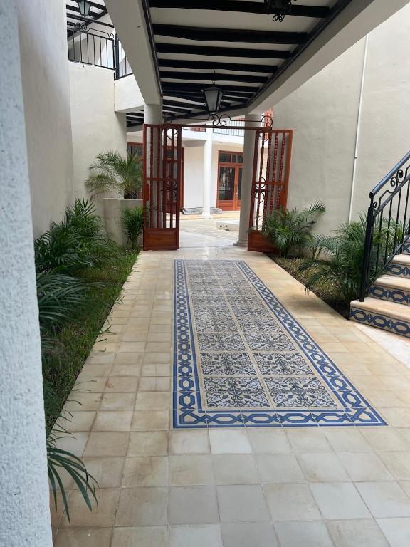 Façana o entrada de Frater Yucatán Hotel