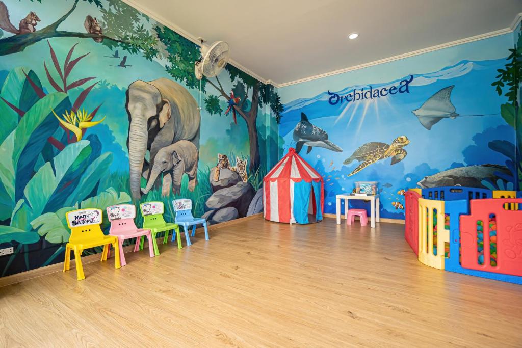 Dětský klub v ubytování Orchidacea Resort - Kata Beach