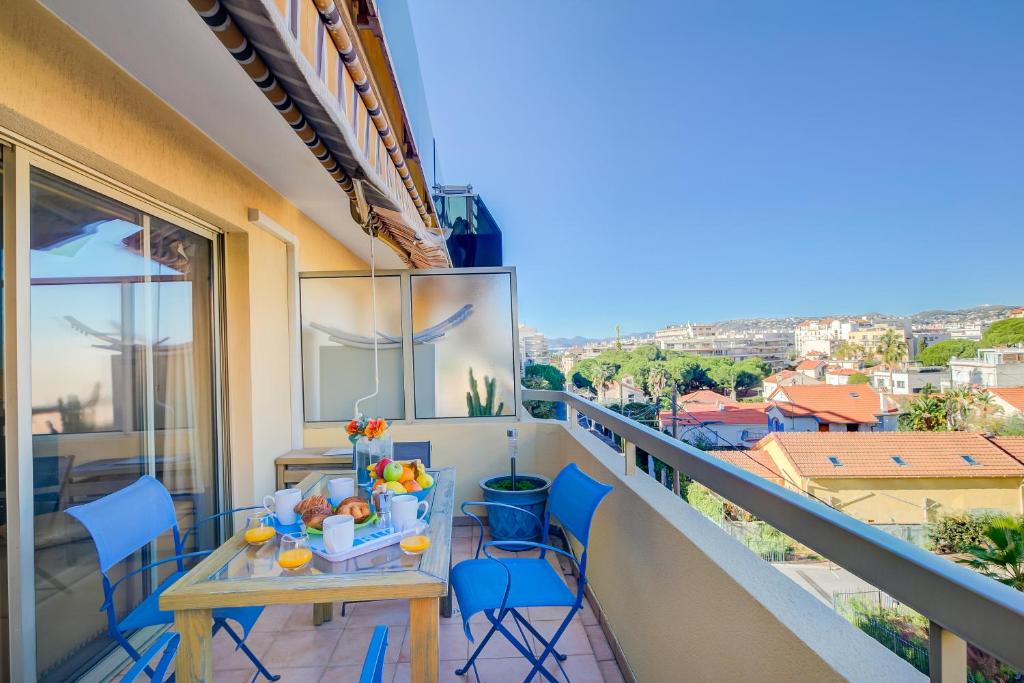 Balkón alebo terasa v ubytovaní Le San Diego with Shared Pool - Happy Rentals
