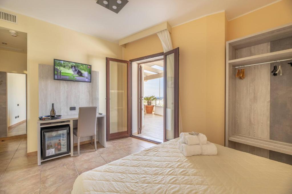 Hotel Salento Mirfran - Habitación Doble Con Balcón Y Vista Al Mar