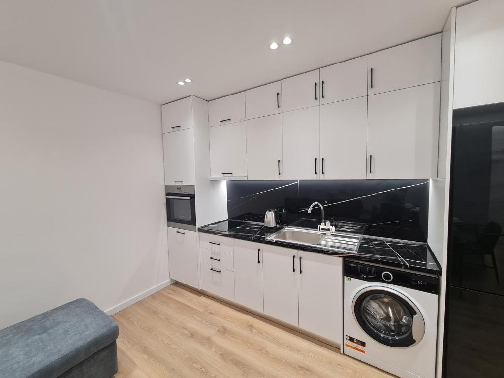 AM LUXURY APARTMENT - Imazhi 8