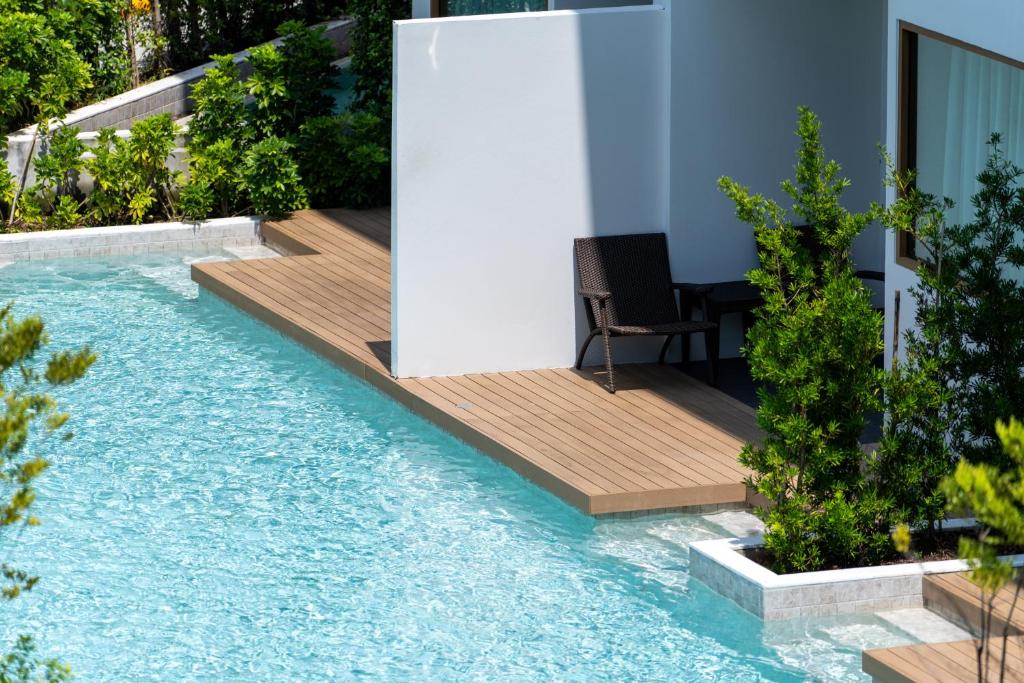 Bella Nara Phuket Naiyang Beach - 17