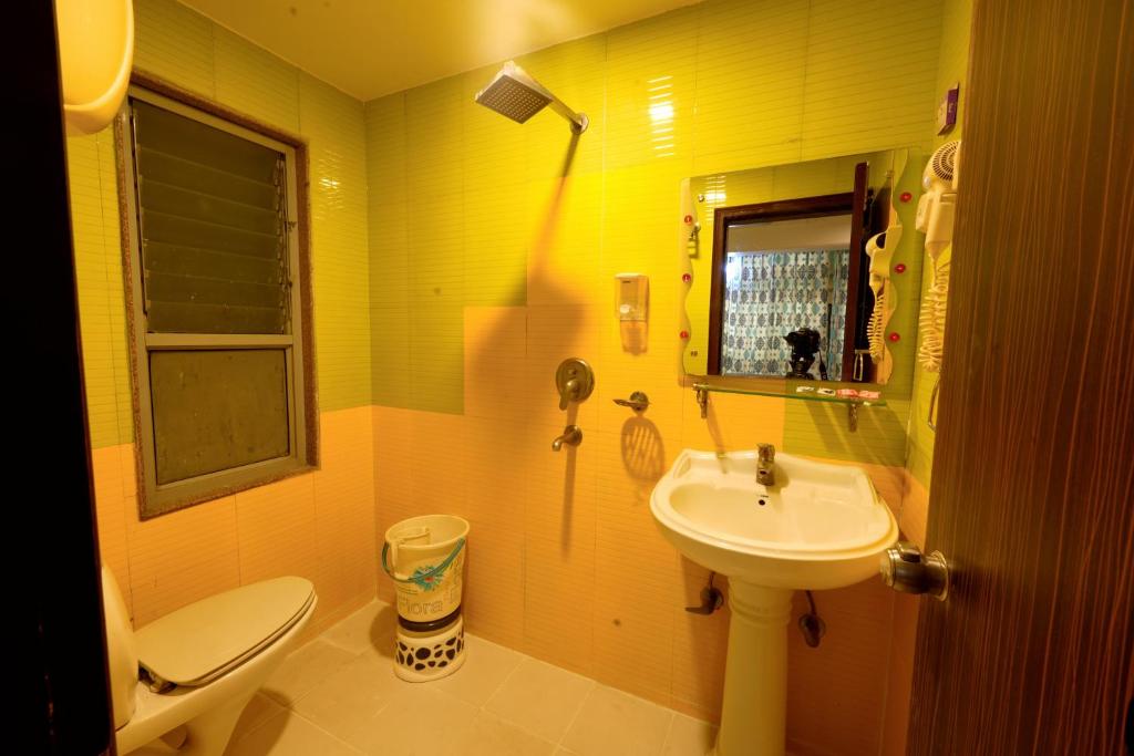Koupelna v ubytování Hotel Oppera Delhi Airport