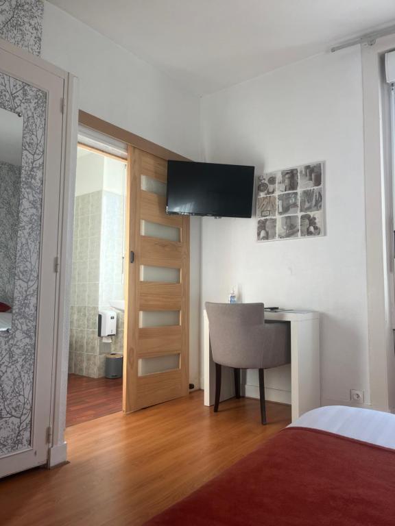 Le petit Montmartre - Chambre Triple