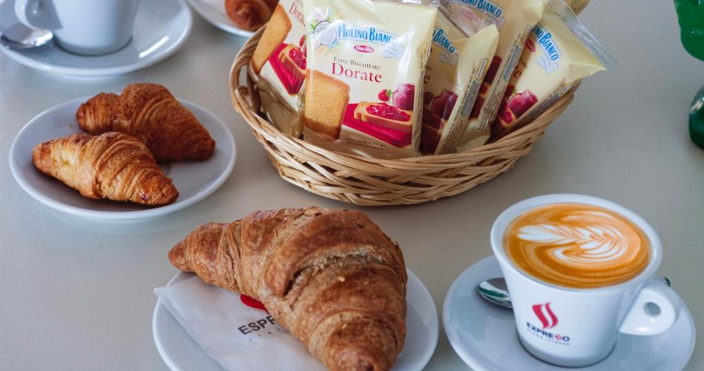 Hotel Serena - Resim 4