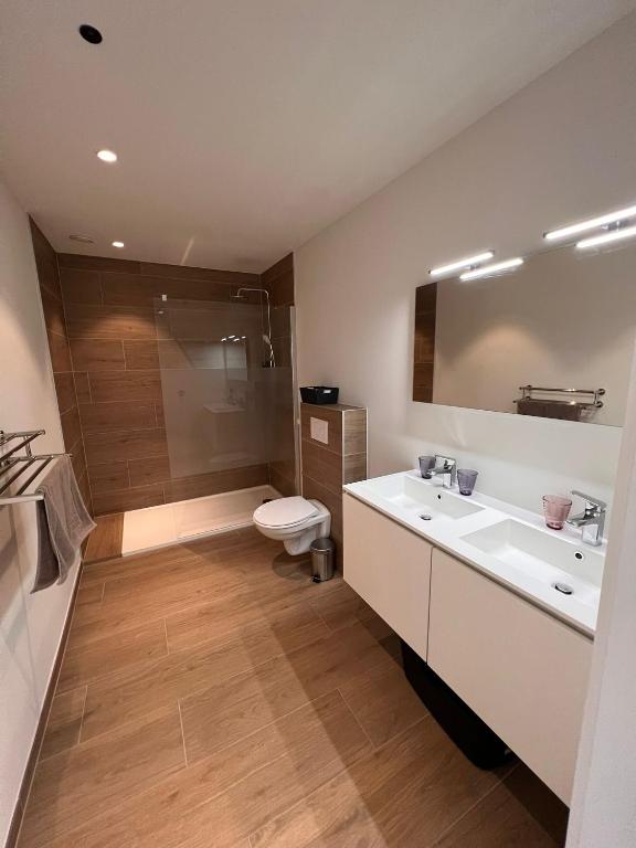 Koupelna v ubytování ApartHotel Dénia