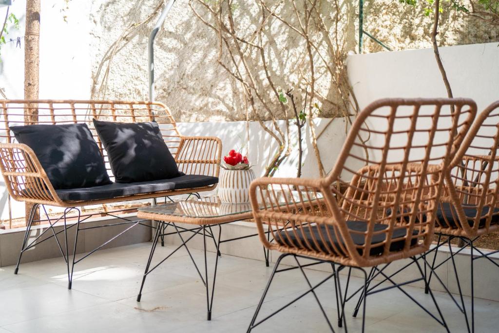 Seven Hills, Boutique Apartments - 3