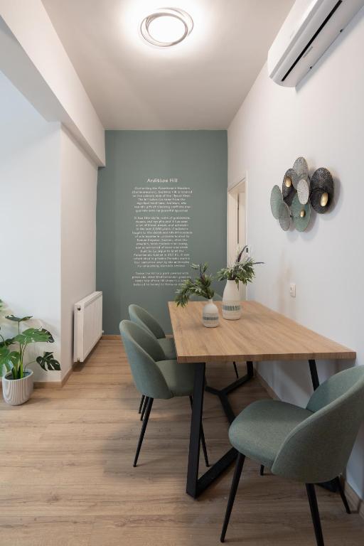 Seven Hills, Boutique Apartments - 7