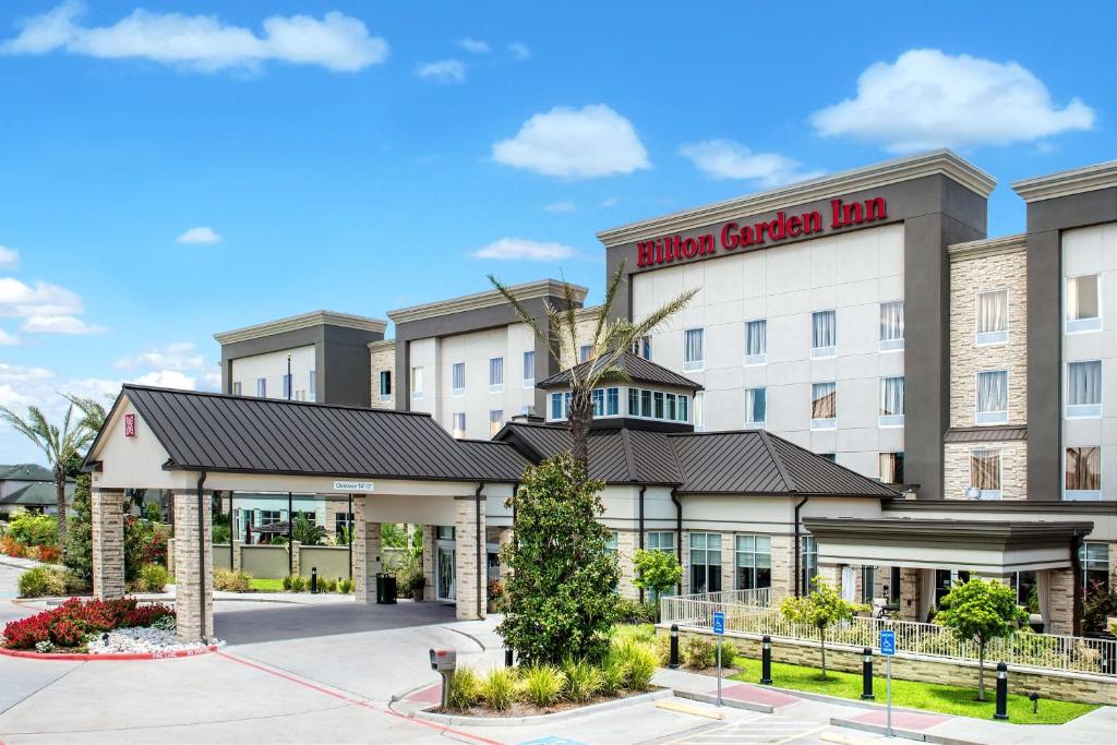 a rendering of the hotel garden inn at Hilton Garden Inn Victoria in Victoria