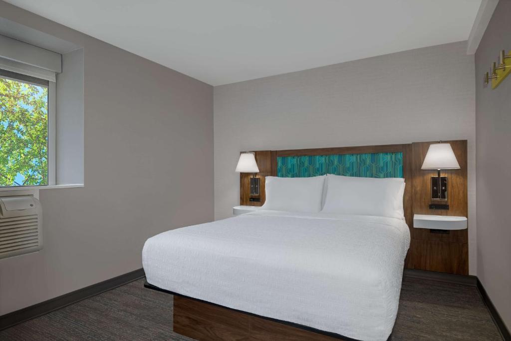 Hampton Inn & Suites by Hilton Toronto Downtown - Resim 28
