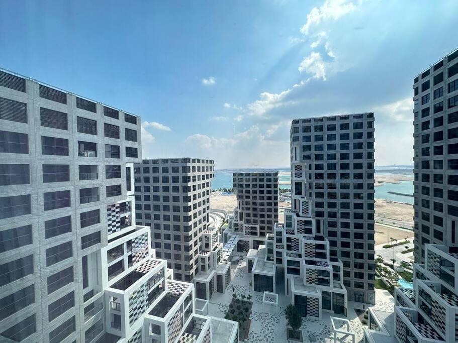 Fotografie z fotogalerie ubytování Pixel at The Makers District 1305B5 v destinaci Abu Dhabi