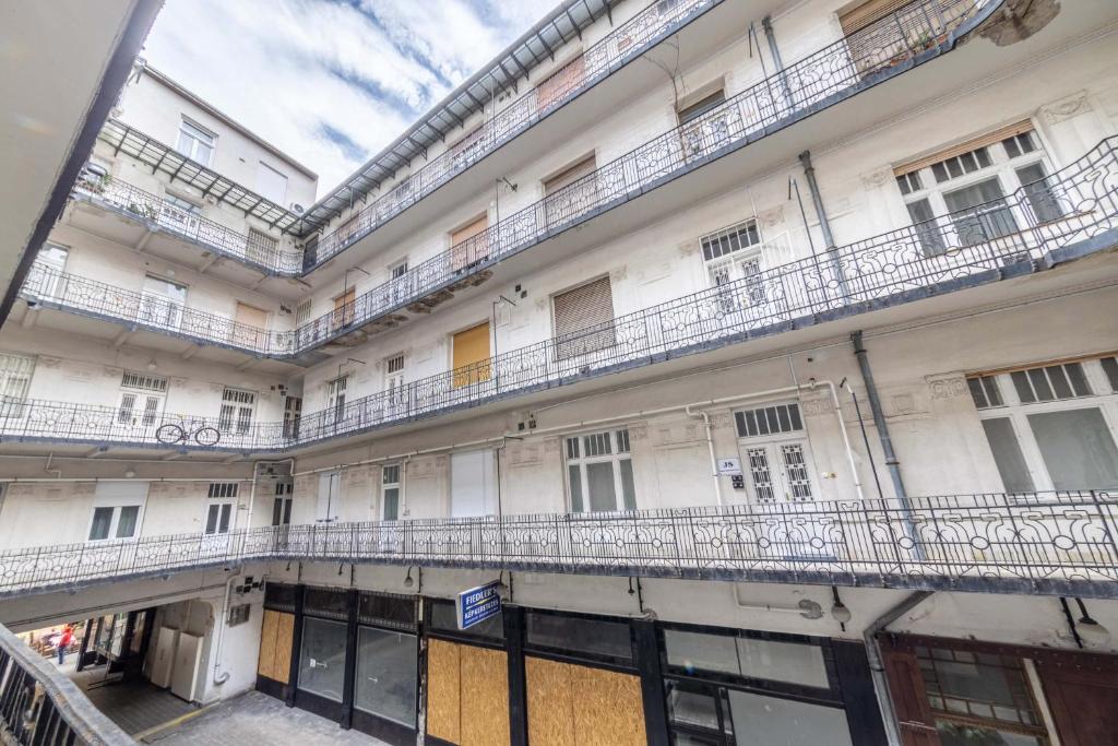 Balkón alebo terasa v ubytovaní JS Modern Downtown Studios-Self Check-in