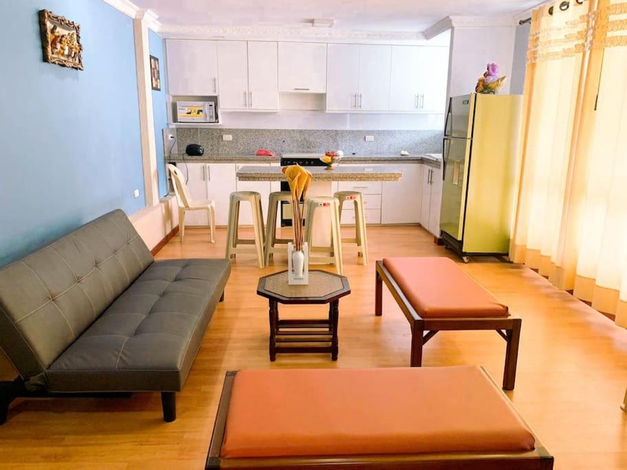 Eldhús eða eldhúskrókur á Apartamento Loja Cómodo e Independiente