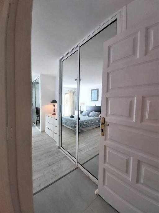 A bed or beds in a room at BREEZE VIEW house by the sea