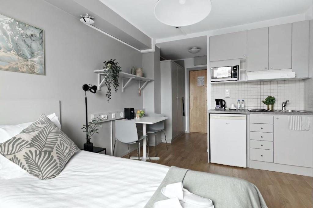 Forenom Hotels & Apartments Stockholm Alvik - Resim 11