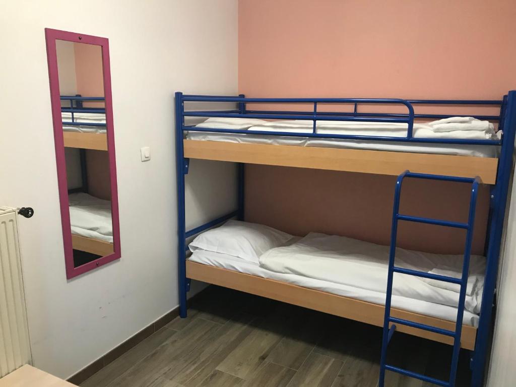 Hotel César Centre-ville Gare Charleville-Mézières - Chambre Familiale