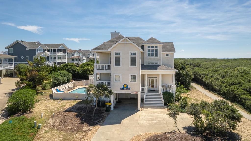 Πισίνα στο ή κοντά στο Semi-Oceanfront, Close to Beach, Private Pool, Poolside Bar, Theatr Rm- PI226, Sea Bright