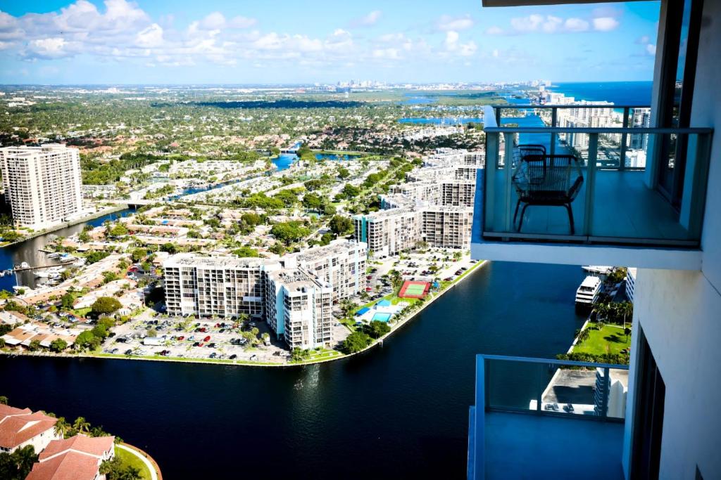 Image showcasing For Rent: Brand New 2 Bedrooms Penthouse , Off Freedom Way, Ikate ...